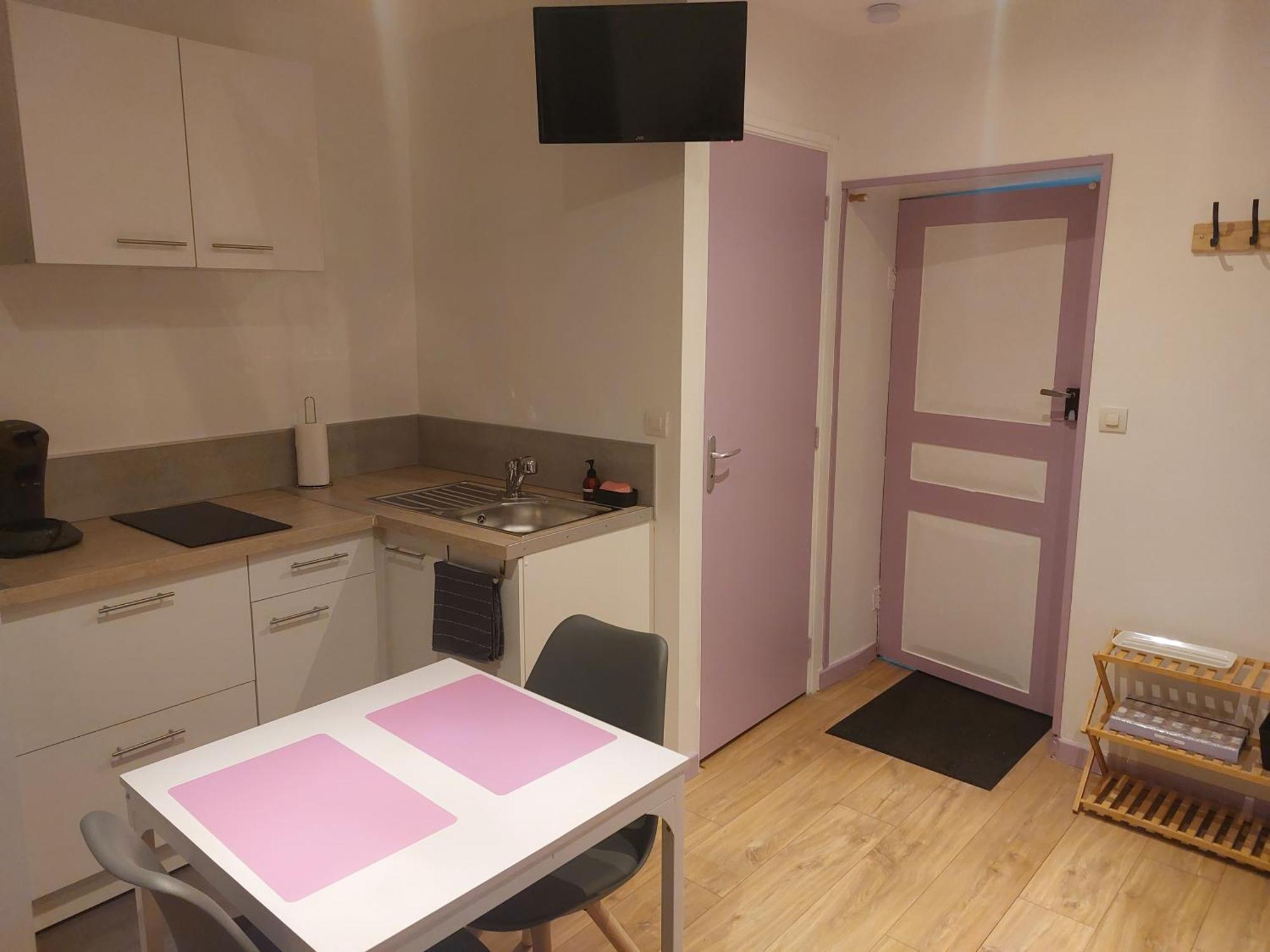 Studio Refait A Neuf Clos Saint Genest Manzat Buitenkant foto
