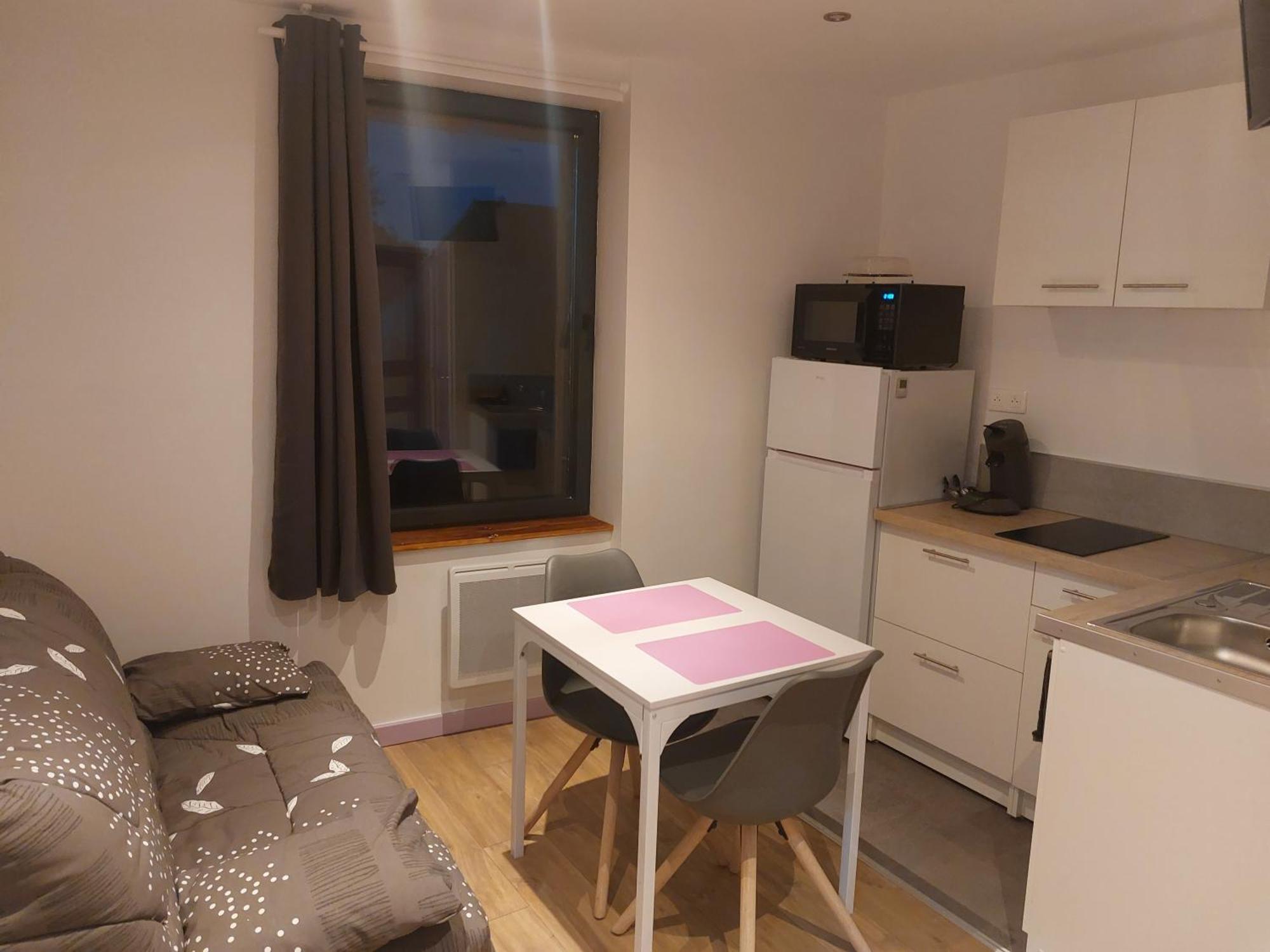 Studio Refait A Neuf Clos Saint Genest Manzat Buitenkant foto