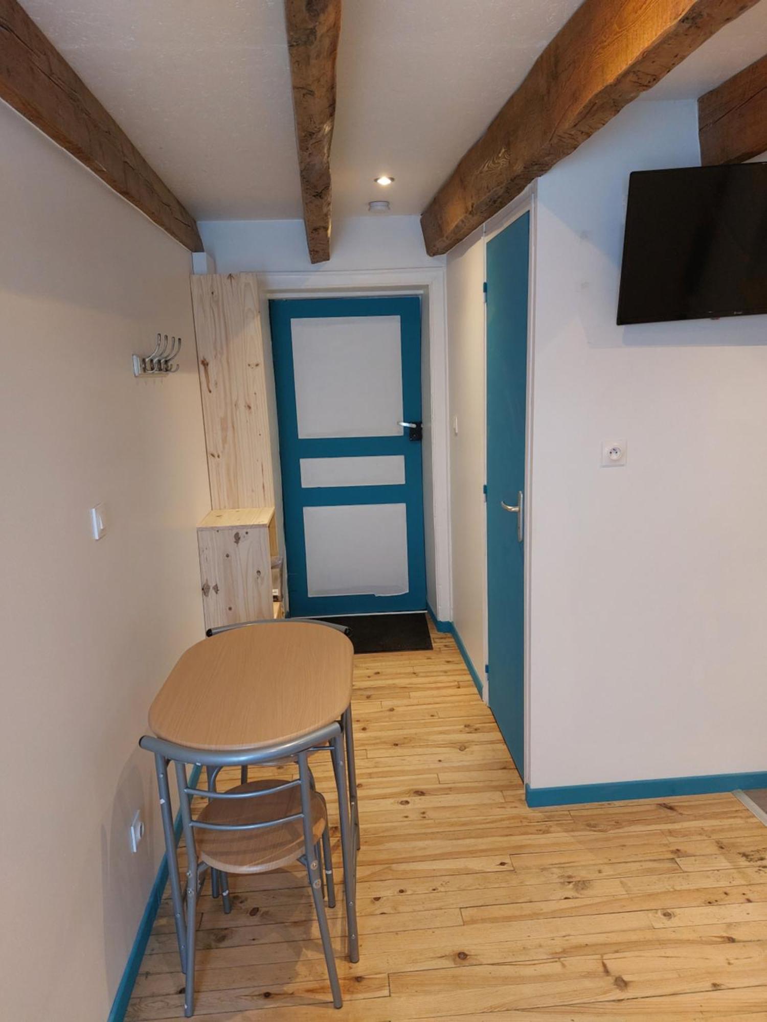 Studio Refait A Neuf Clos Saint Genest Manzat Buitenkant foto