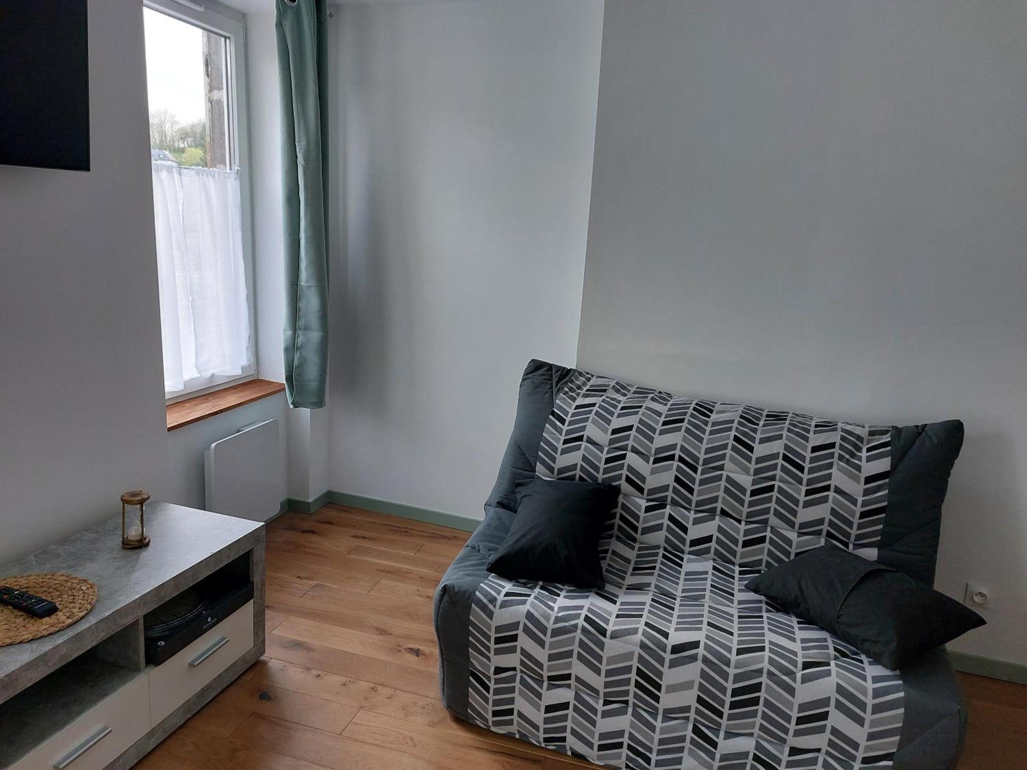 Studio Refait A Neuf Clos Saint Genest Manzat Buitenkant foto